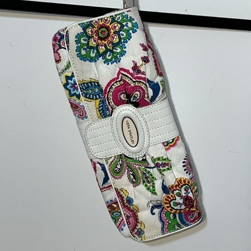 Vera Bradley Womens Wristlet Summer Purse